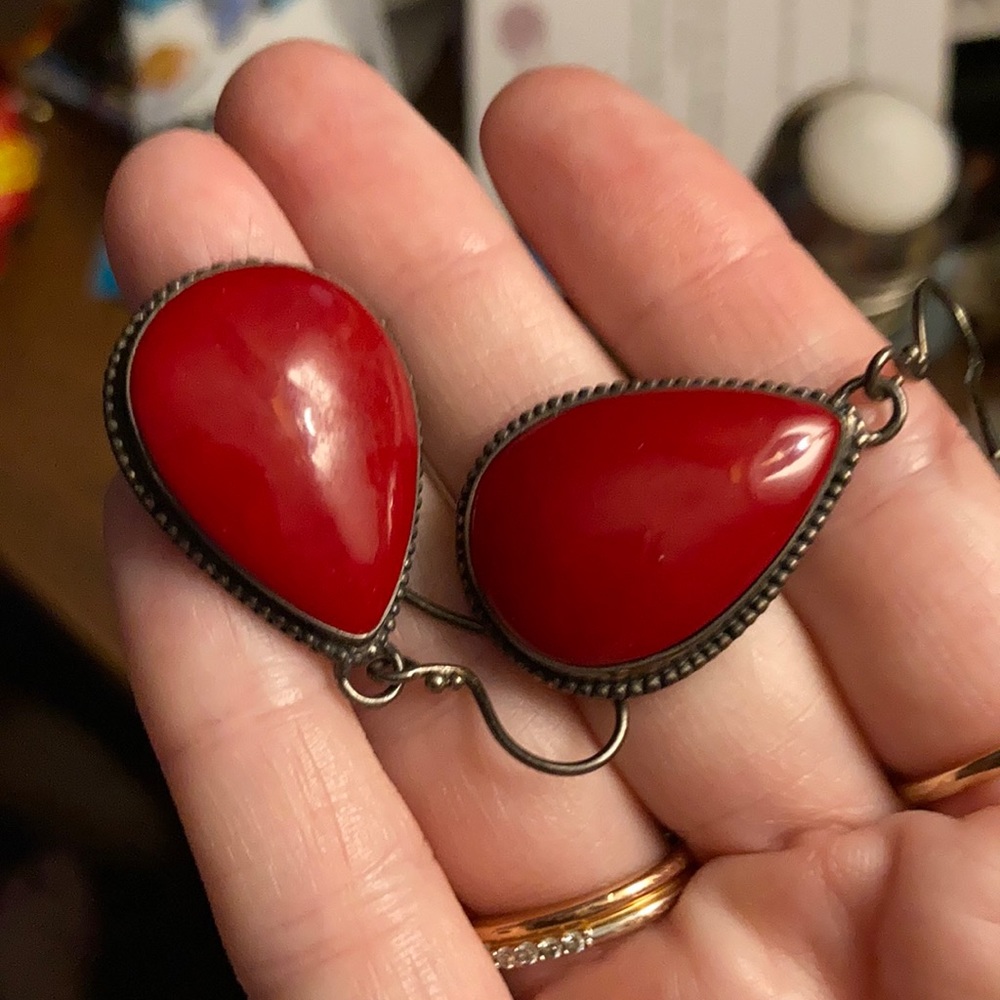 Burgundy teardrop earrings